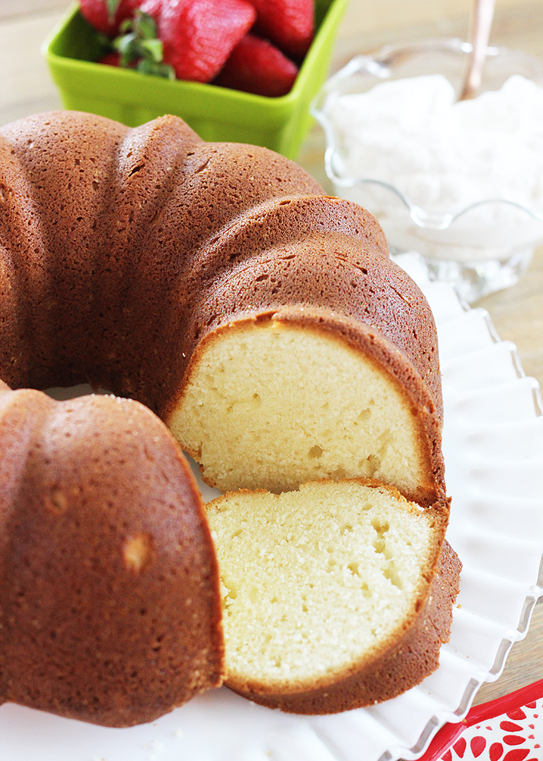 Coconut Oil Pound Cake: #BundtBakers - The Spiced Life