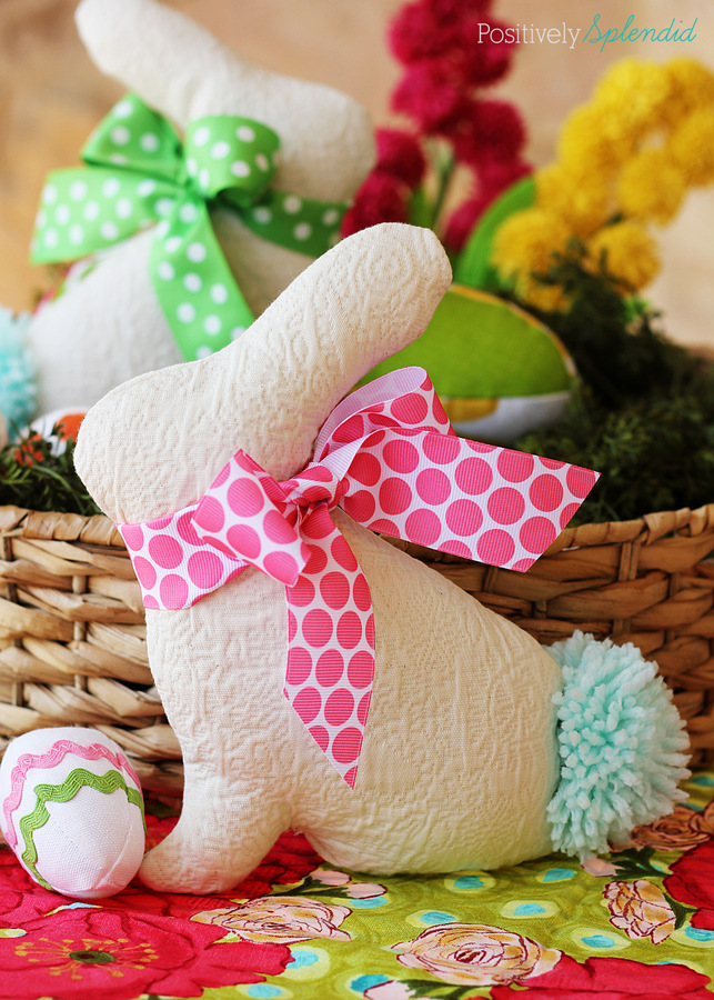 Cute Easter Bunny Rabbit Pattern, Holidays Leggings