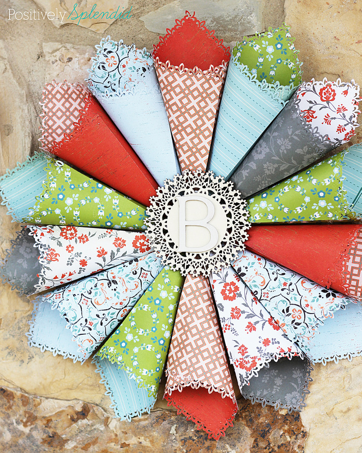 Kids Craft: Paper Holiday Wreath
