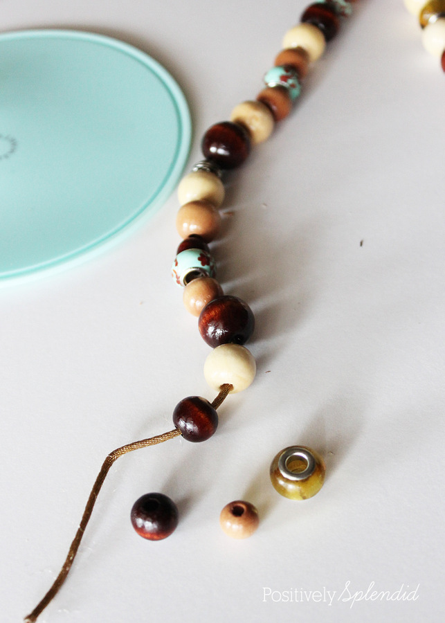 Details more than 79 wood bead necklace best - POPPY