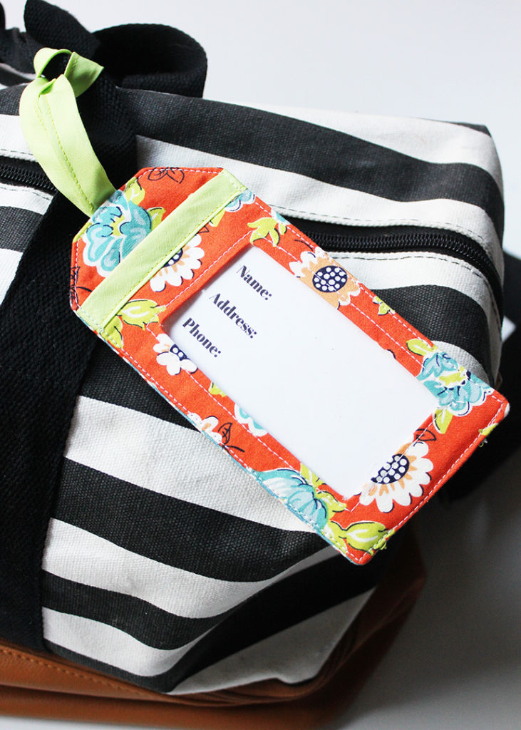 How to Sew a Luggage Tag Positively Splendid {Crafts, Sewing, Recipes